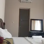 Delfin Отель